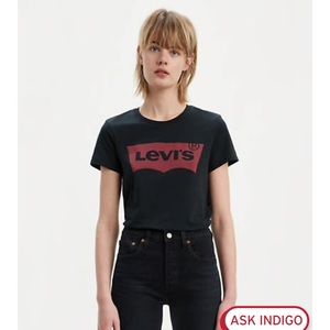 levi’s logo perfect tee
